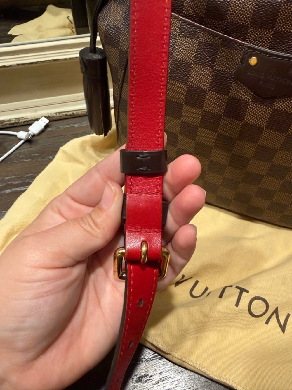 Louis Vuitton Brown Damier Ebene Shoulder Bag with Red Strap Lining - Picture 3 of 10